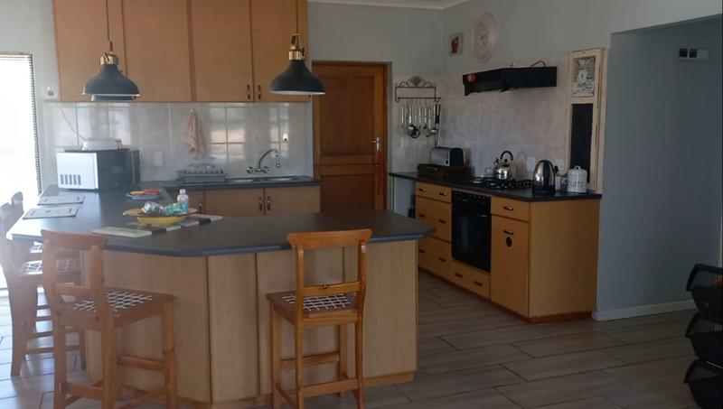 2 Bedroom Property for Sale in Stilbaai Wes Western Cape